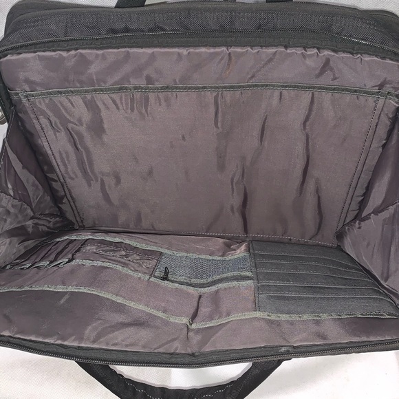 Dell Black Nylon Top Load Notebook Laptop Bag - Picture 2 of 9